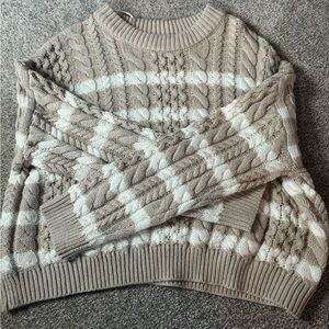 Jessica Simpson Sweater